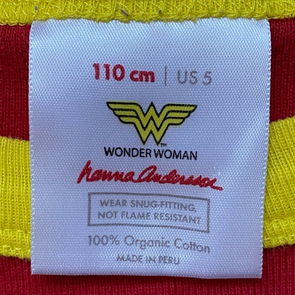☀️ 3/$15 Hanna Andersson Wonder Woman pajama top - Picture 6 of 10